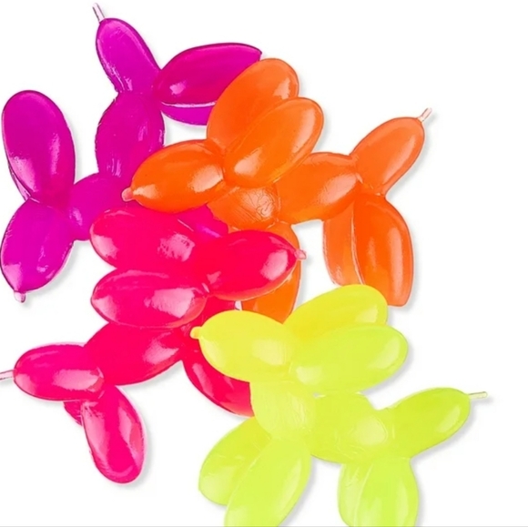 Ways To Celebrate Metallic Balloon Dog & Set Of 4 Party Favors - Picture 4 of 9